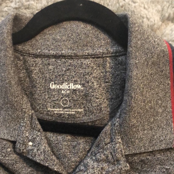 Goodfellow Button Up - Picture 2 of 3